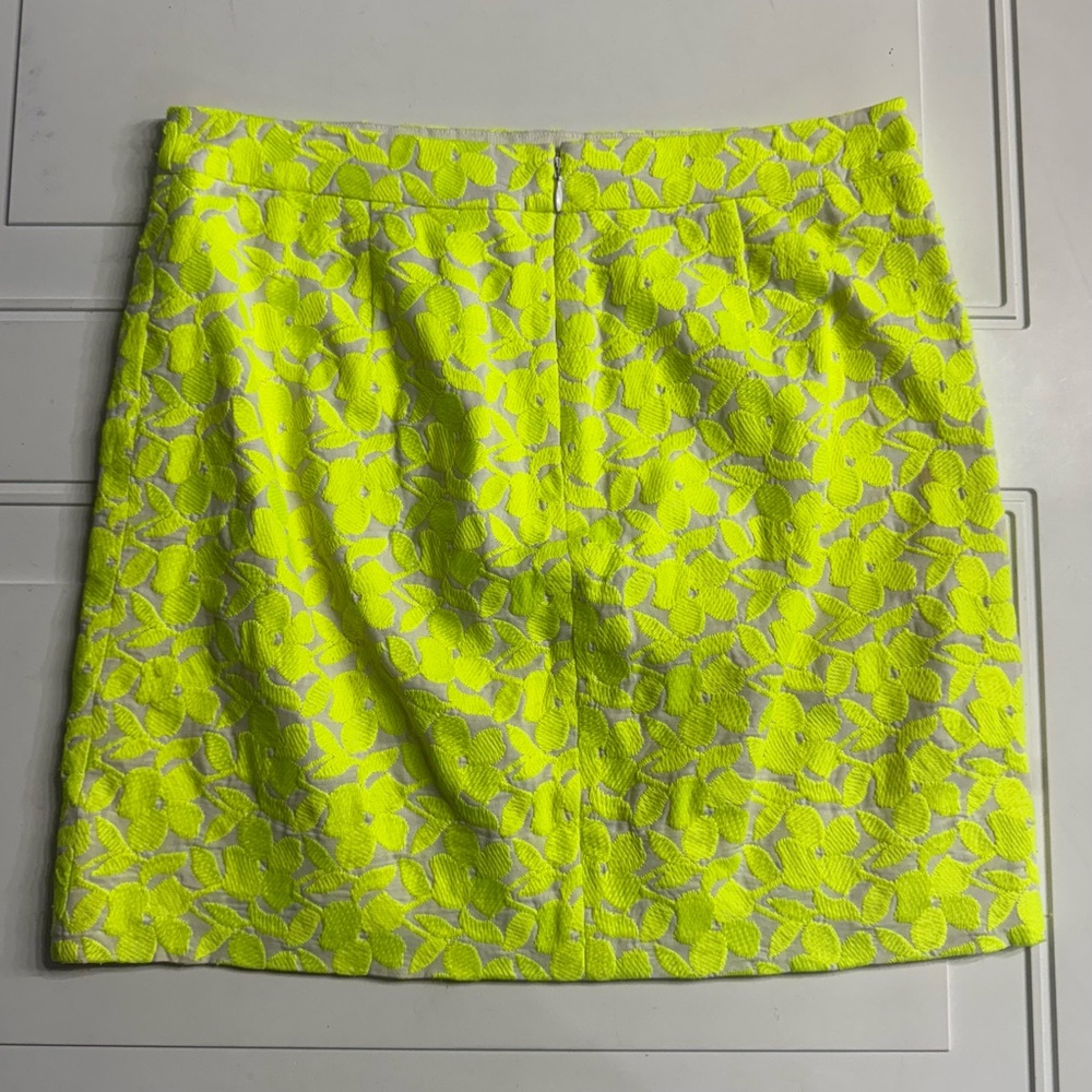 J. Crew Neon Yellow Green Mini Skirt Embroidered Floral Pattern Size 0 - Picture 5 of 5